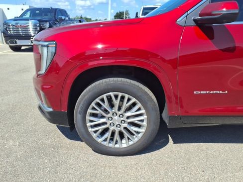 Used 2024 GMC Acadia Denali FWD image 26