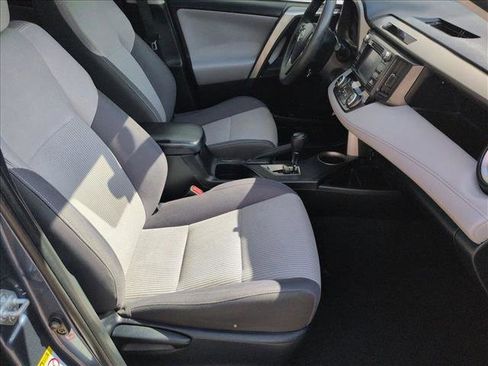 Used 2014 Toyota RAV4 XLE AWD/4WD image 25