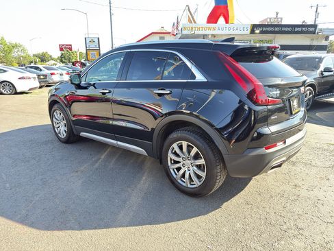Used 2023 Cadillac XT4 Premium Luxury AWD/4WD image 4