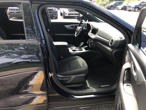 Used 2020 Chevrolet Blazer LT FWD image 27