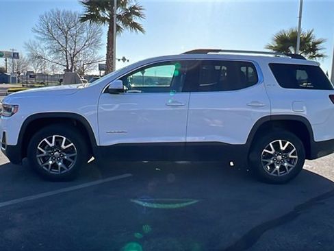 Used 2023 GMC Acadia SLT image 6