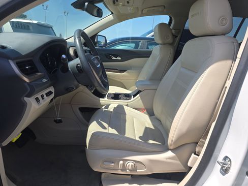 Used 2023 GMC Acadia Denali AWD/4WD image 15