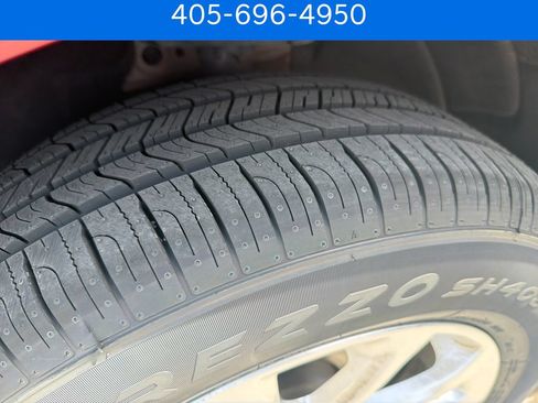 Used 2021 Chevrolet Equinox LT AWD/4WD image 12