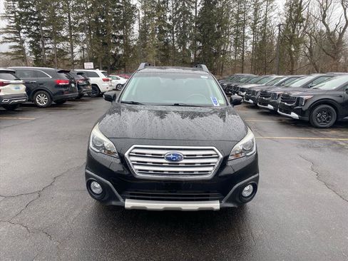Used 2015 Subaru Outback 3.6R Limited image 2