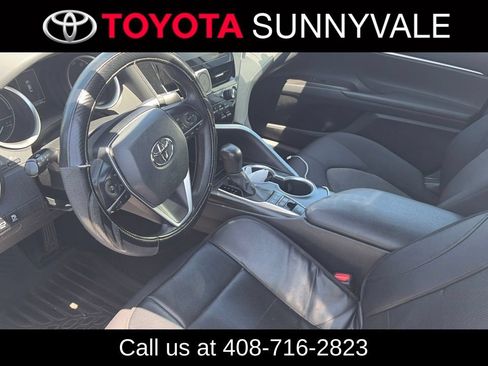 Used 2022 Toyota Camry LE FWD image 5