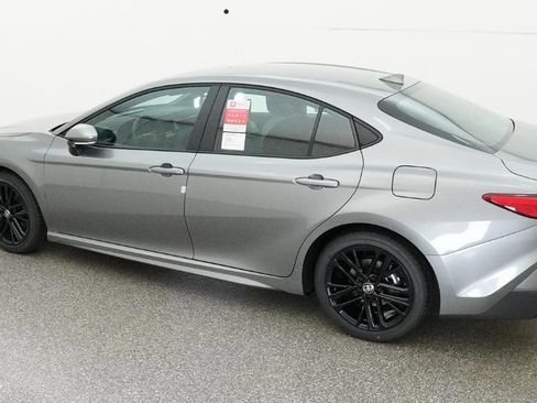 New 2026 Toyota Camry SE FWD image 12