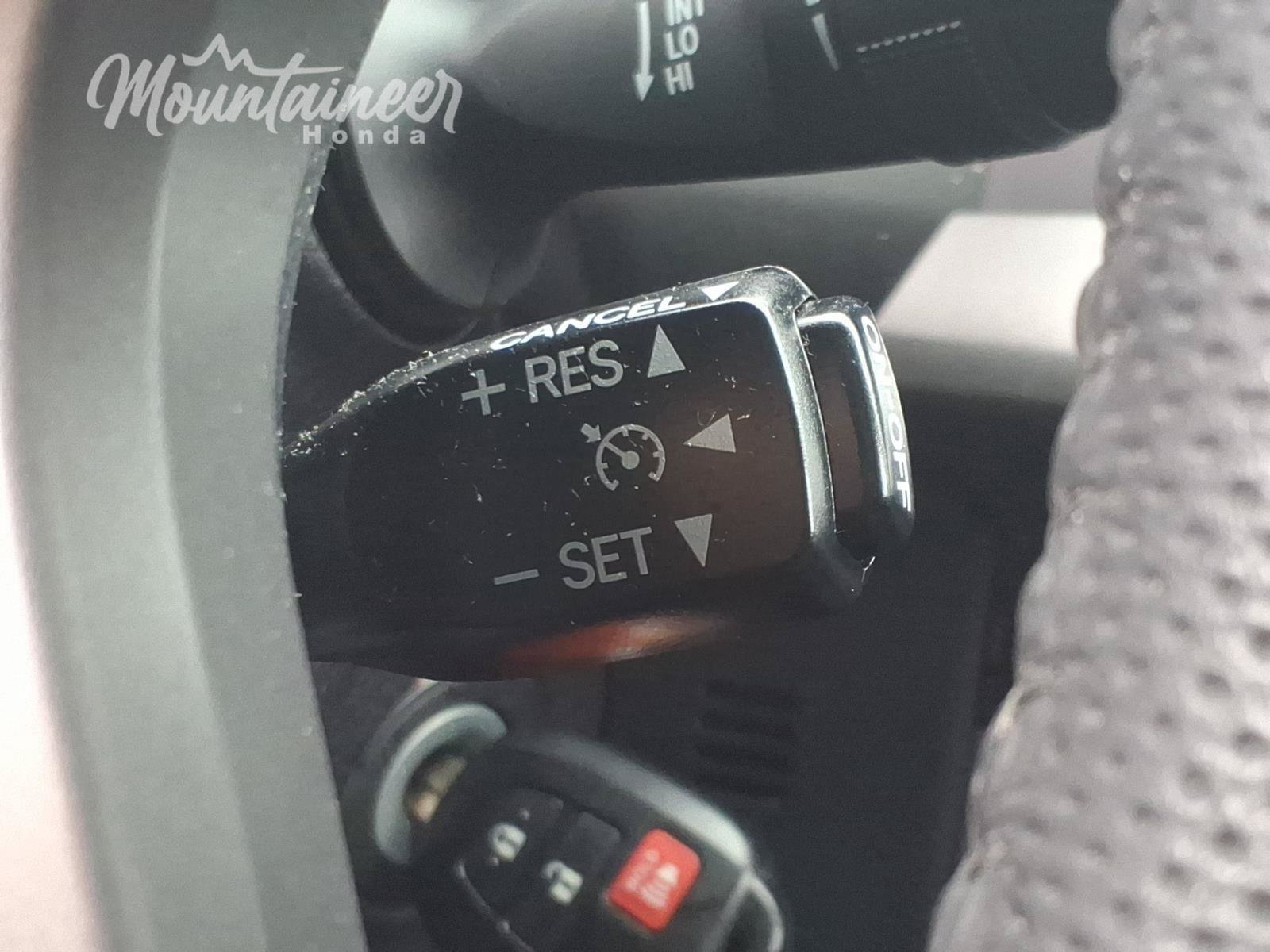 Used 2016 Toyota Tacoma SR5 RWD image 34