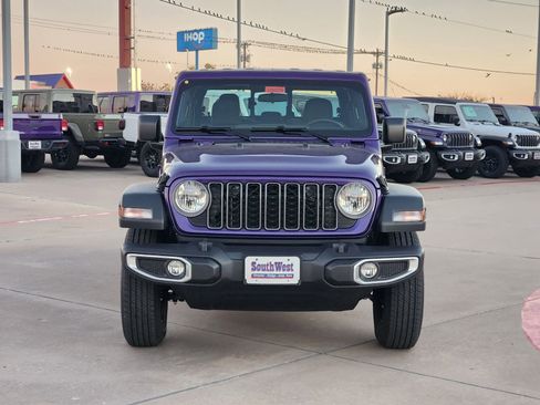 New 2026 Jeep Gladiator Sport image 6
