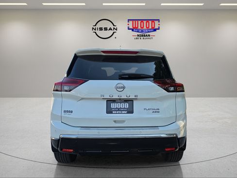 Used 2024 Nissan Rogue Platinum w/ Platinum Premium Package AWD/4WD image 3