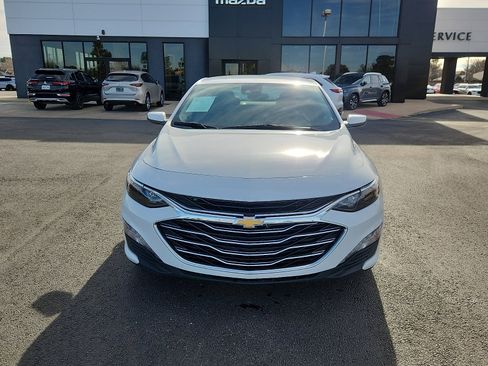 Used 2024 Chevrolet Malibu LT image 2