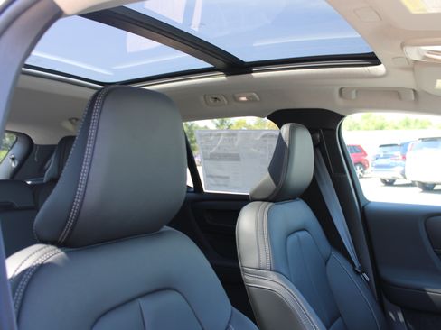 Used 2026 Volvo XC40 B5 Plus w/ Protection Package Premier AWD/4WD image 38