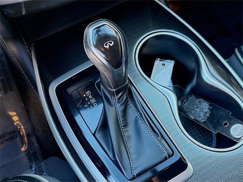 Used 2019 INFINITI QX60 Luxe w/ Essential Package image 15