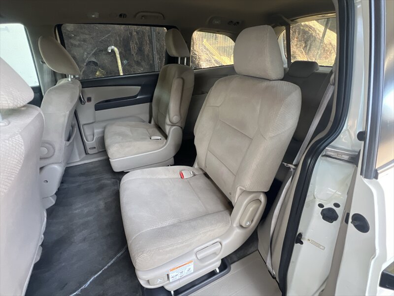 Used 2015 Honda Odyssey LX image 19