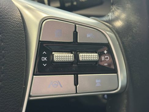 Used 2023 Kia Telluride S w/ S Sunroof Package FWD image 39