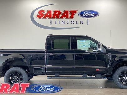 New 2026 Ford F250 Lariat w/ Black Appearance Package