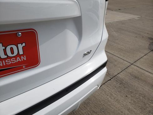 Used 2023 Nissan Kicks SV image 13