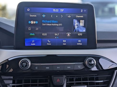 Used 2022 Ford Escape SE w/ SE Sport Appearance Package image 14