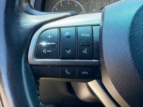 Used 2022 Lexus GX 460 Luxury w/ Accessory Package AWD/4WD image 37