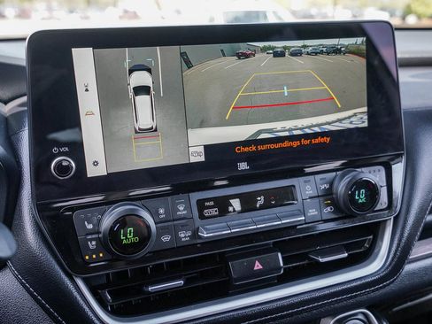 Certified 2024 Toyota Grand Highlander AWD image 27