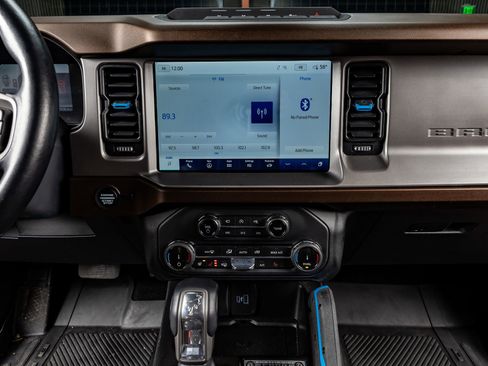 Used 2022 Ford Bronco Outer Banks w/ Sasquatch Package image 23