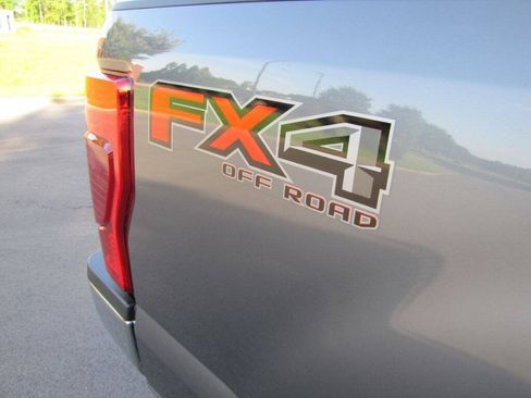Used 2022 Ford F250 Lariat w/ Lariat Value Package AWD/4WD image 30
