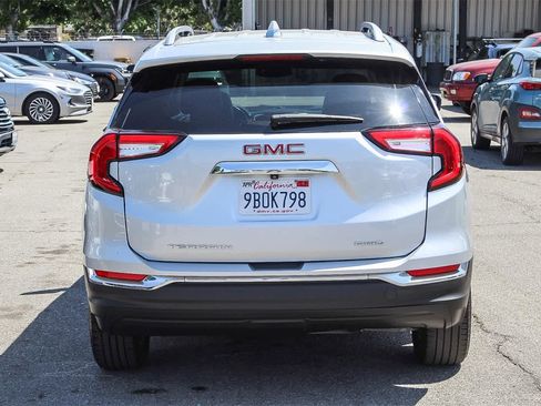 Used 2022 GMC Terrain SLT image 5
