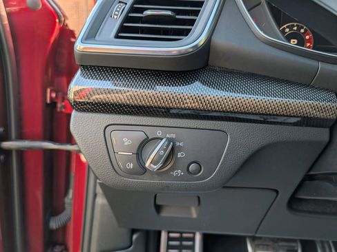 Used 2019 Audi SQ5 Premium Plus w/ Premium Plus Package image 28