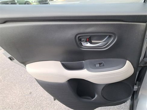 Certified 2024 Honda HR-V LX image 13