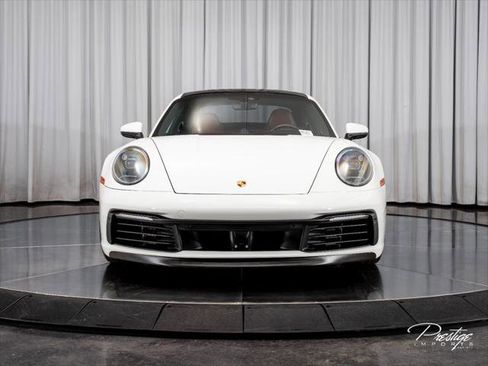Used 2020 Porsche 911 Carrera S RWD image 2