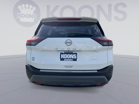 Used 2023 Nissan Rogue S AWD/4WD image 5