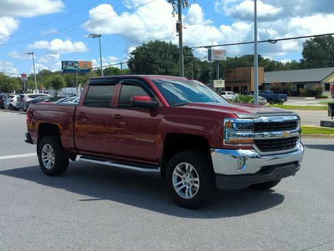 Used 2018 Chevrolet Silverado 1500 LT w/ All Star Edition AWD/4WD image 8