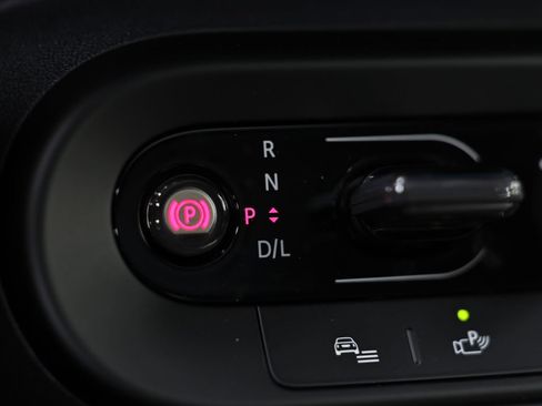 New 2026 MINI Cooper 4-Door Hardtop FWD image 41
