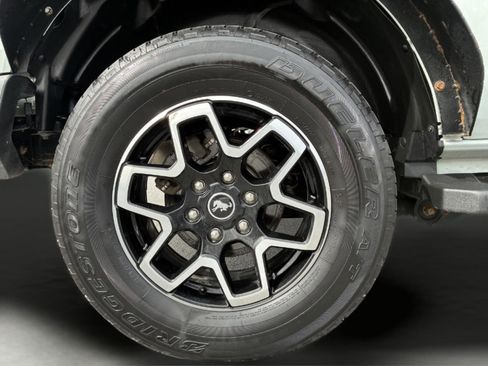 Used 2023 Ford Bronco Outer Banks image 30