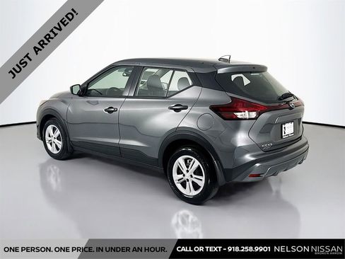 Certified 2025 Nissan Kicks Play S image 7