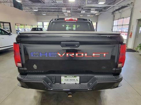 Certified 2024 Chevrolet Colorado Z71 w/ Z71 Convenience Package 2 AWD/4WD image 6