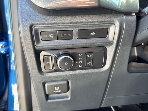 Used 2022 Ford F150 XLT w/ Equipment Group 302A High AWD/4WD image 15