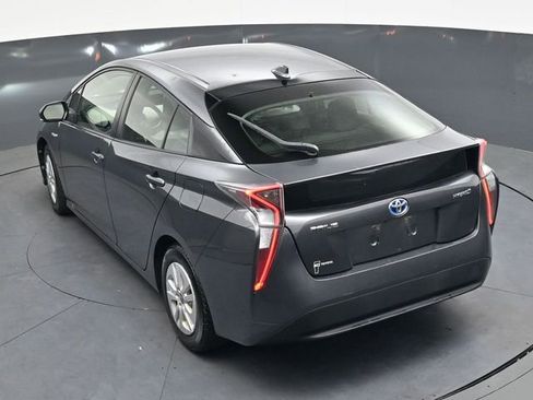 Used 2017 Toyota Prius Two image 23