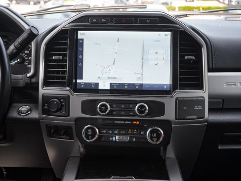 Used 2022 Ford F250 Lariat w/ Lariat Ultimate Package AWD/4WD image 30