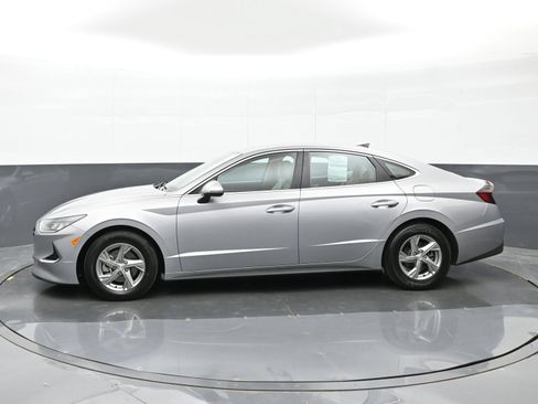 Certified 2023 Hyundai Sonata SE w/ Cargo Package FWD image 9