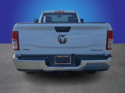 Used 2024 RAM 2500 Tradesman w/ Chrome Appearance Group AWD/4WD image 5