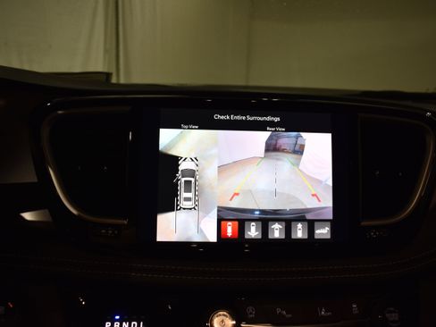 New 2026 Chrysler Pacifica Select image 20