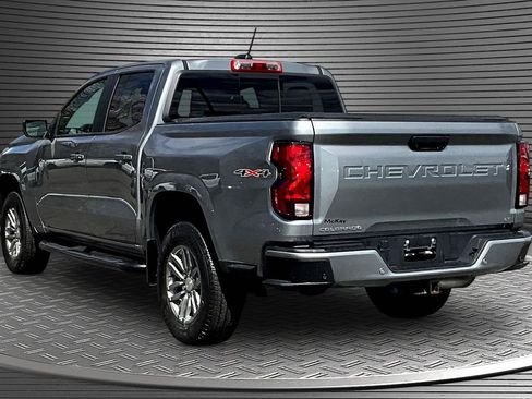 Used 2024 Chevrolet Colorado LT w/ LT Convenience Package AWD/4WD image 4