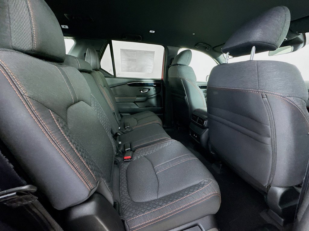 Used 2026 Honda Pilot Sport image 37
