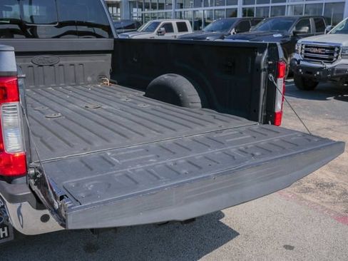 Used 2018 Ford F350 Lariat w/ Chrome Package AWD/4WD image 12