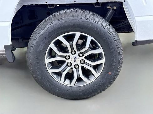 Used 2022 Ford F150 Lariat w/ Equipment Group 501A Mid AWD/4WD image 30