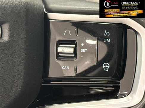 Used 2021 Land Rover Range Rover Velar S AWD/4WD image 29