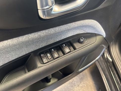 Used 2024 Jeep Compass Latitude image 8