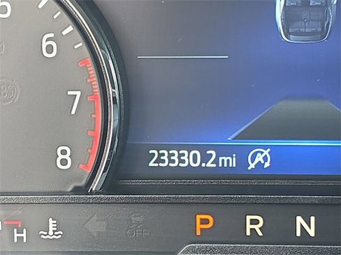 Used 2023 Ford Explorer XLT image 26