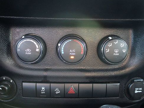 Used 2016 Jeep Wrangler Unlimited Sport w/ Quick Order Package 24S image 31