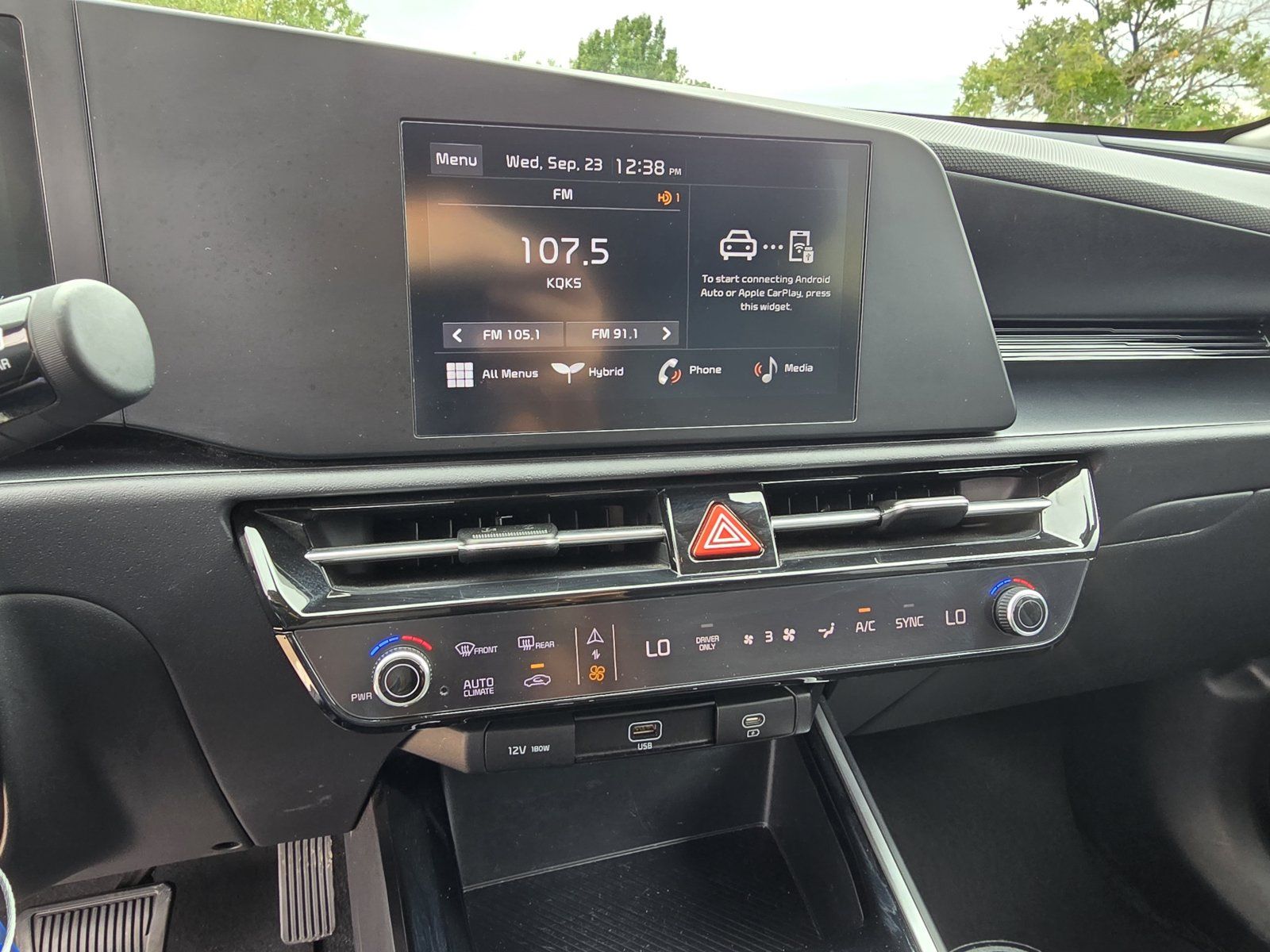 Used 2025 Kia Niro LX FWD image 21